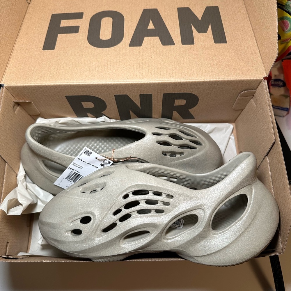 YEEZY FOAM RNR